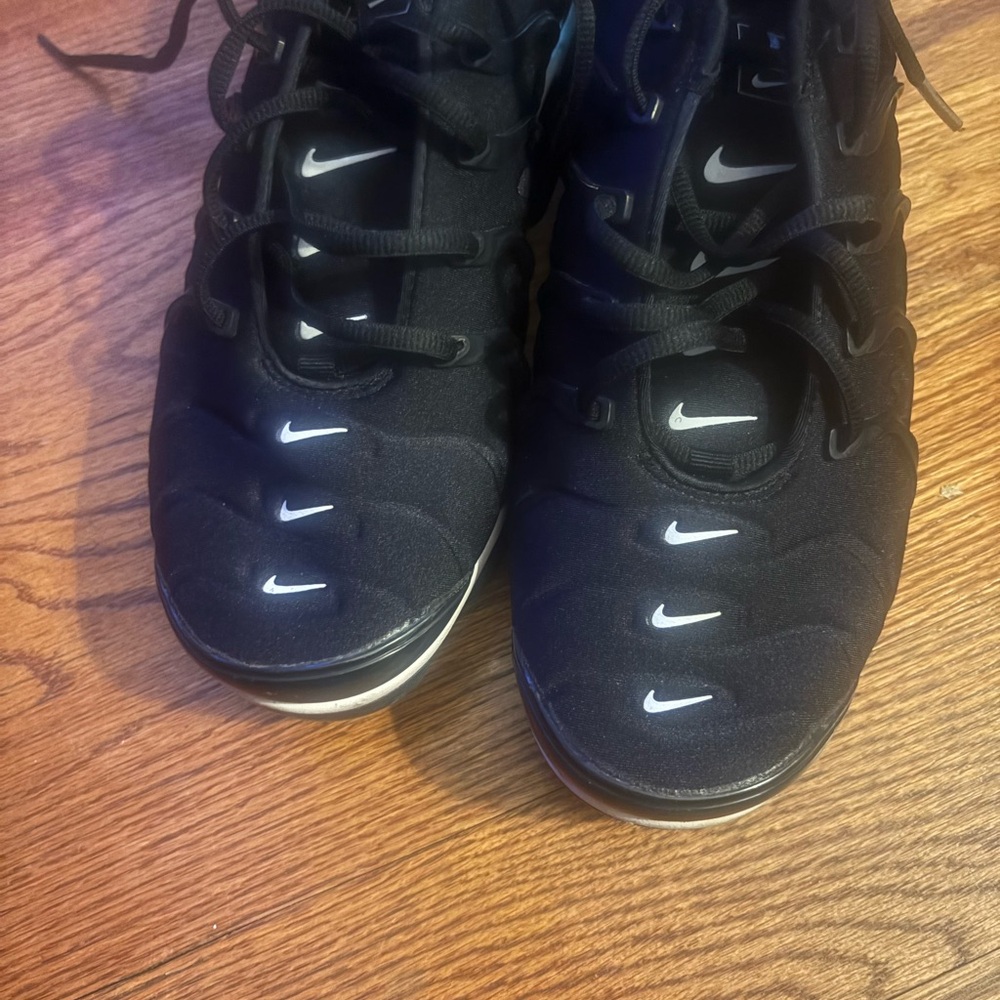 Nike Black and White Athletic Shoes